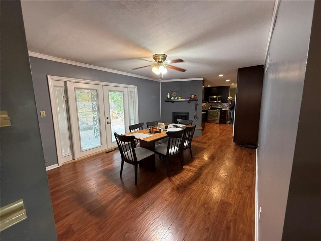 402 Minnetare Lane — photo 14