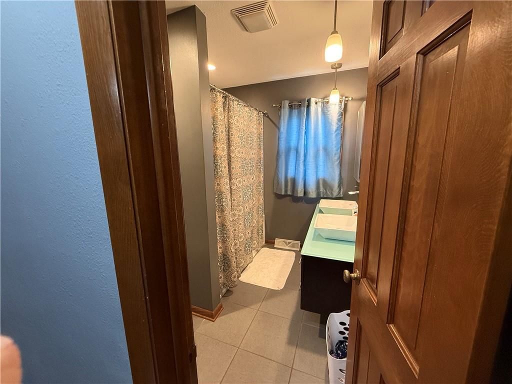 402 Minnetare Lane — photo 19