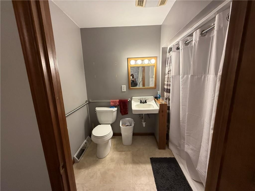 402 Minnetare Lane — photo 22