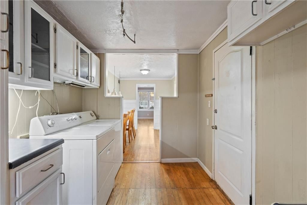 7611 Foster Street — photo 10