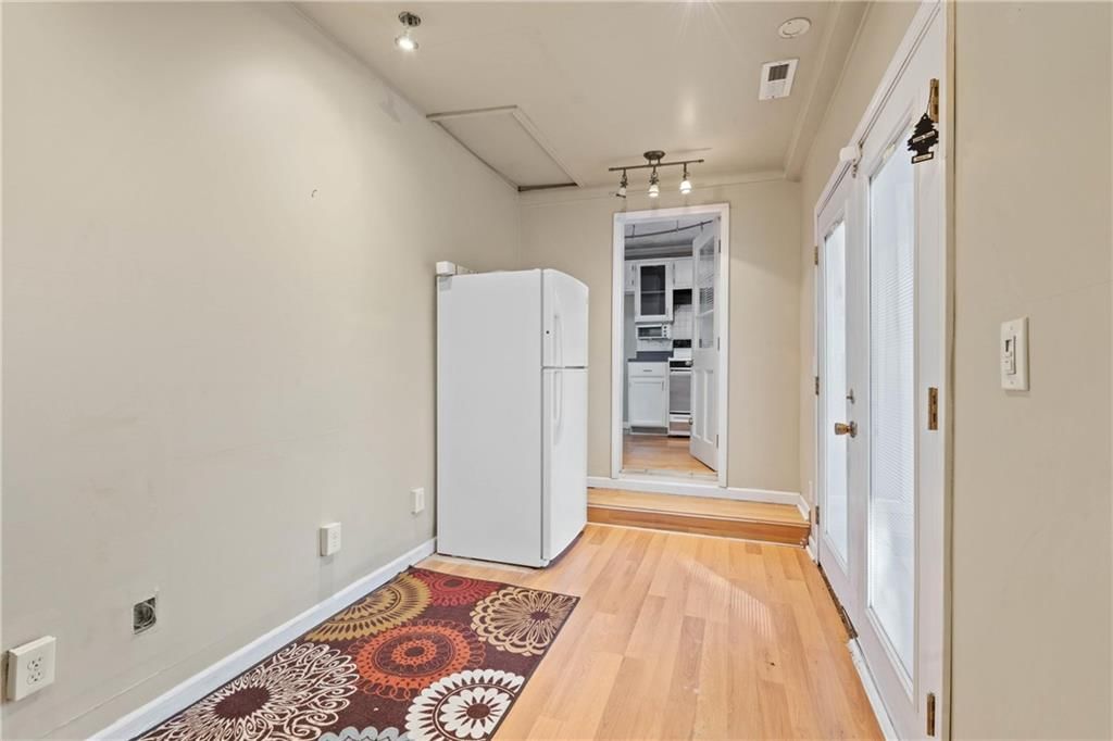 7611 Foster Street — photo 14