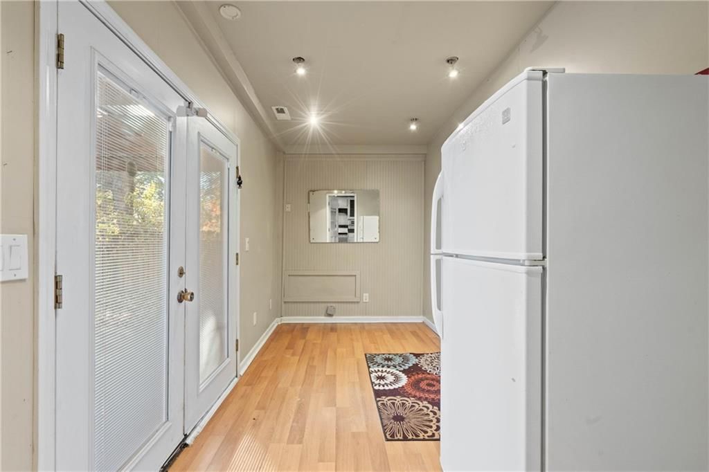 7611 Foster Street — photo 15