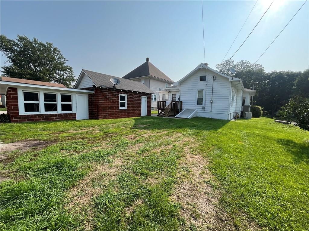 904 Vine Street — photo 21