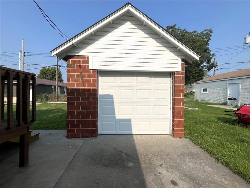 904 Vine Street — photo 24