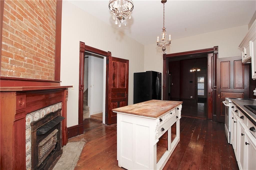 230 W 4th Avenue — photo 11