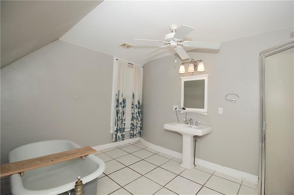 230 W 4th Avenue — photo 23