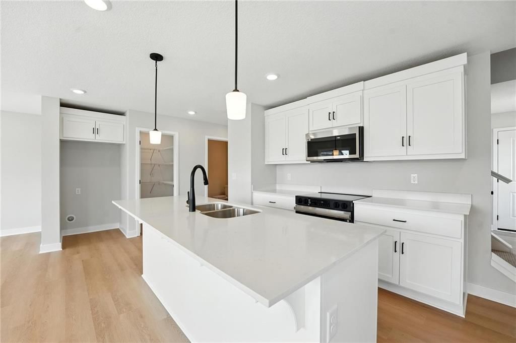 1321 S 4th Street E — photo 9