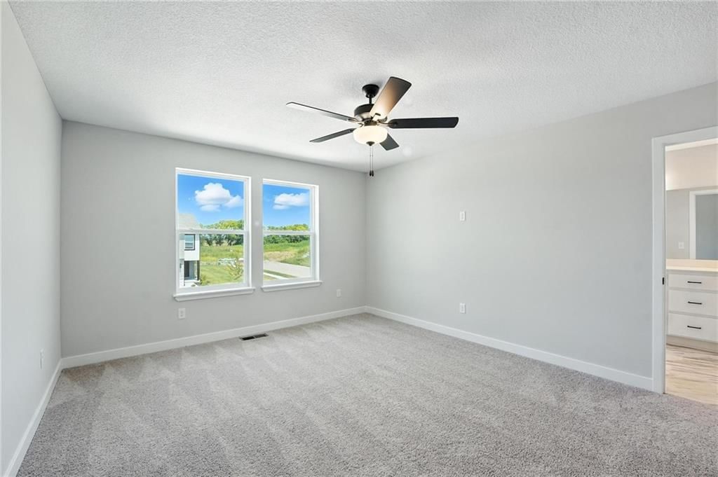 1321 S 4th Street E — photo 12