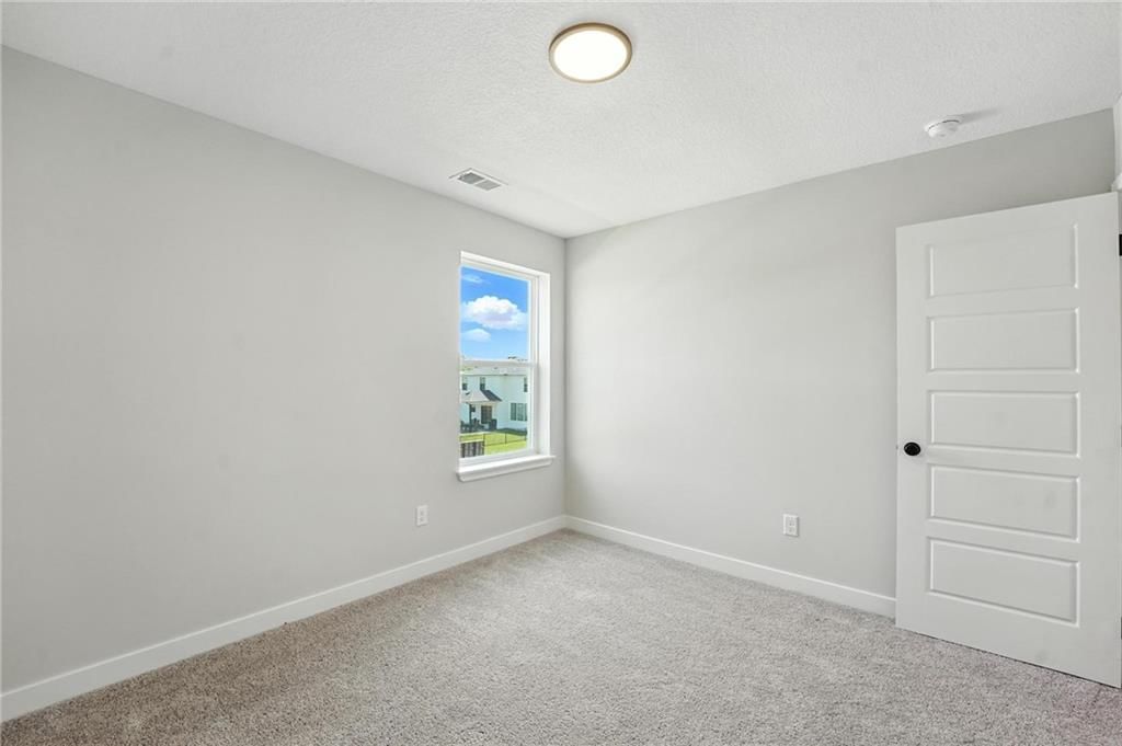 1321 S 4th Street E — photo 18
