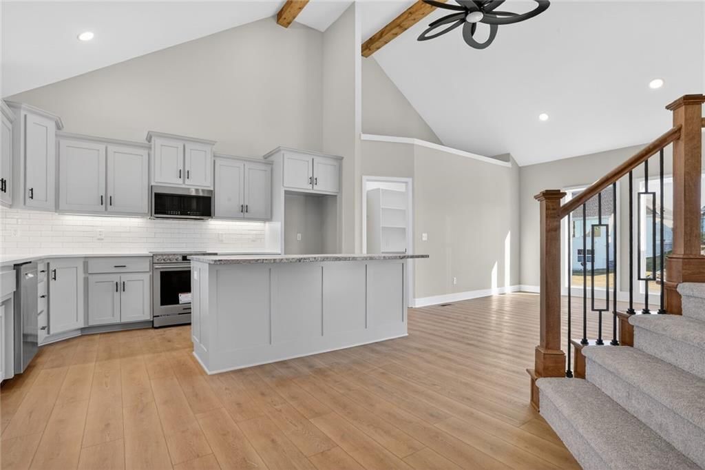 7040 NW Yulich Court — photo 2