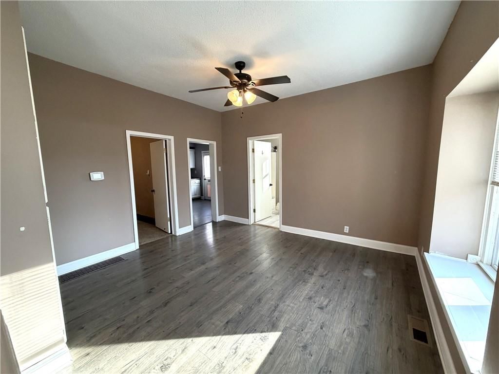 339 Wilson Street — photo 4