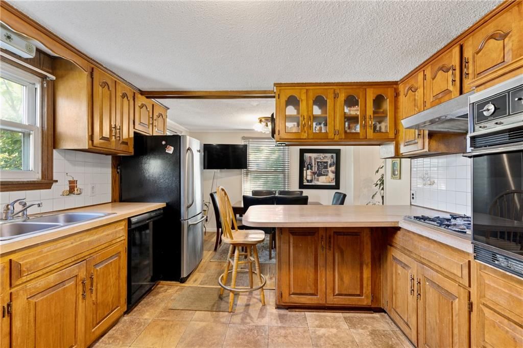 3109 S 8TH Terrace — photo 8