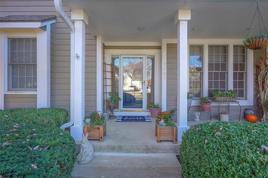 5402 Roundtree Street — photo 1