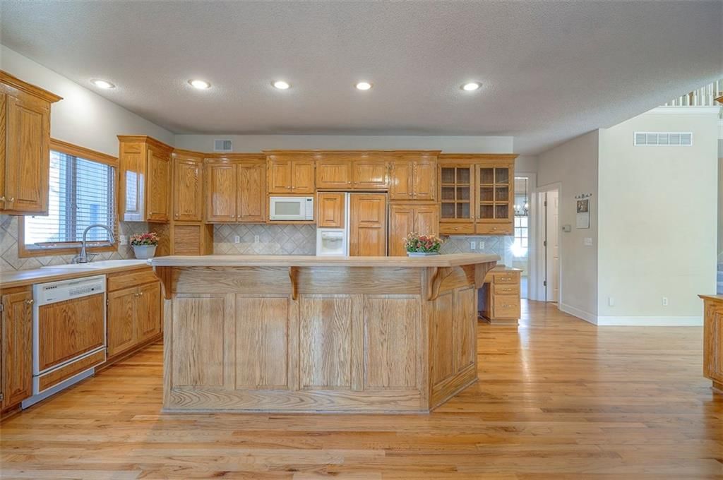 5402 Roundtree Street — photo 15