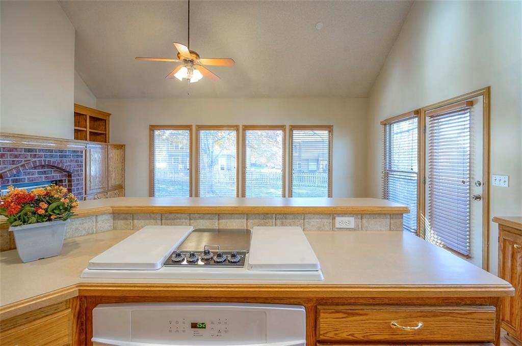 5402 Roundtree Street — photo 20