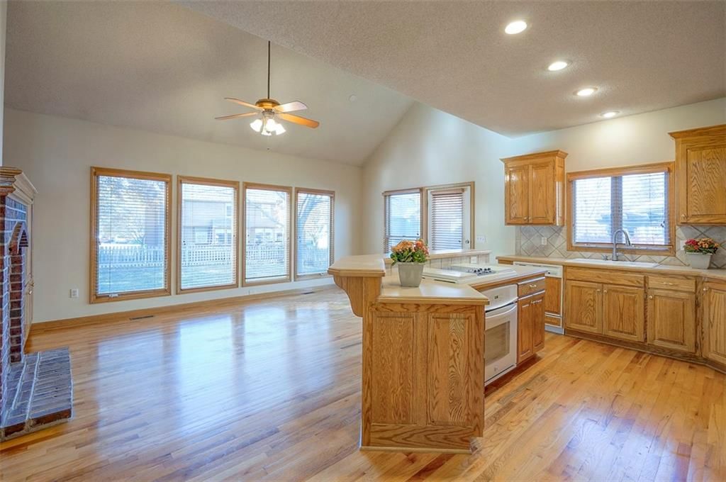 5402 Roundtree Street — photo 22
