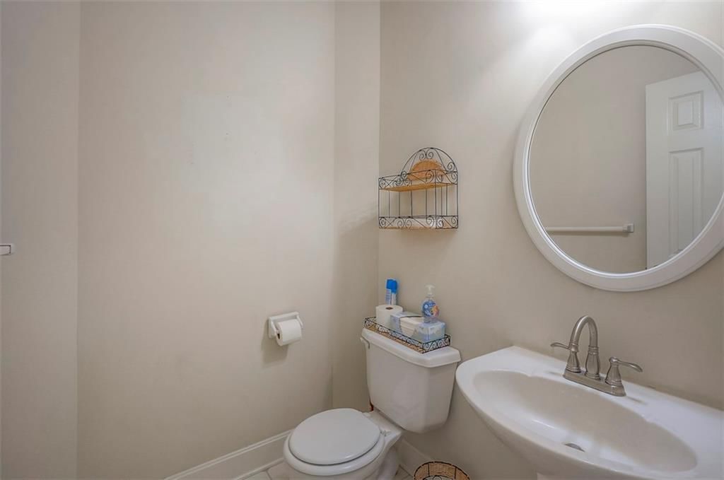 5402 Roundtree Street — photo 30
