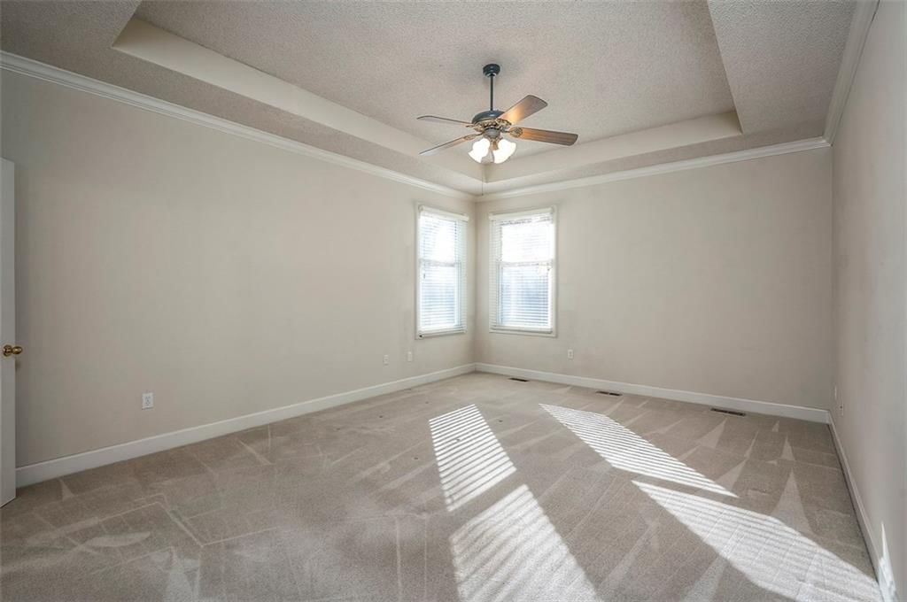 5402 Roundtree Street — photo 32