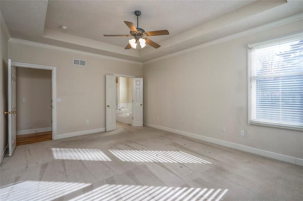 5402 Roundtree Street — photo 33