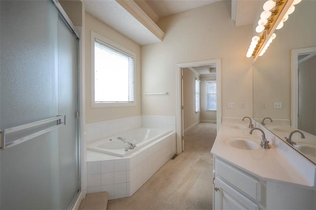 5402 Roundtree Street — photo 35