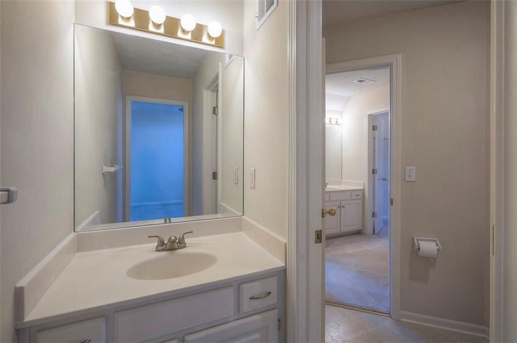 5402 Roundtree Street — photo 40