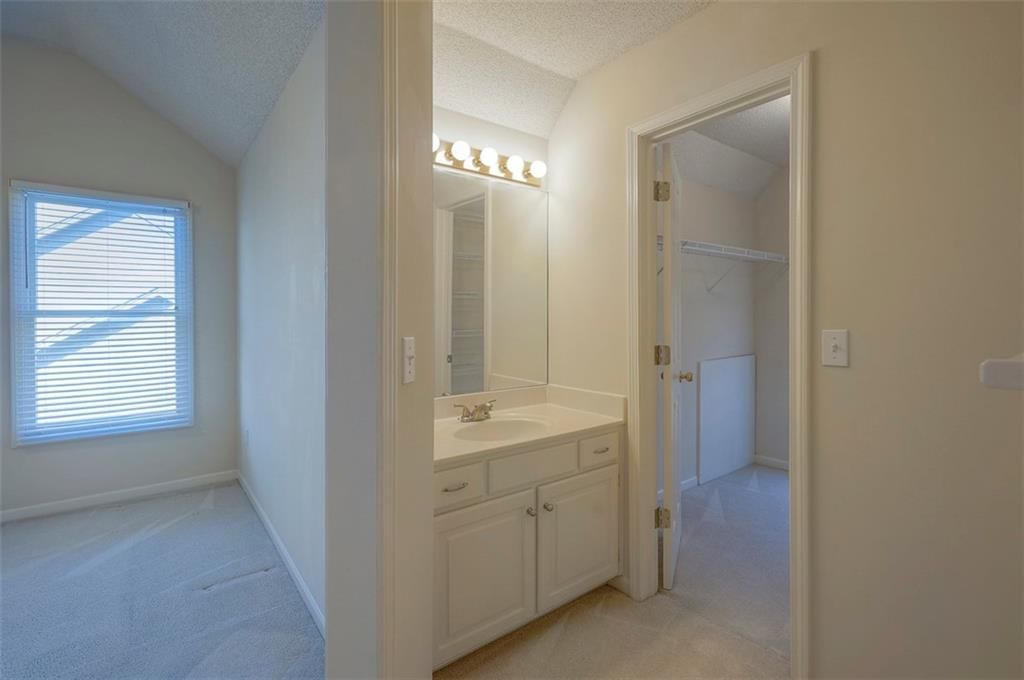 5402 Roundtree Street — photo 42