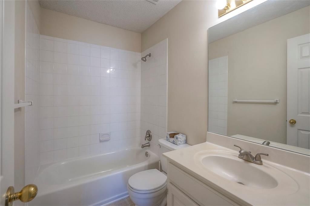 5402 Roundtree Street — photo 45