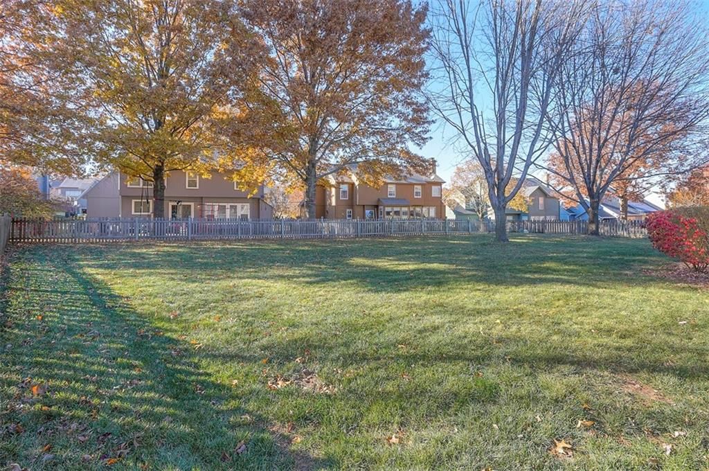 5402 Roundtree Street — photo 46