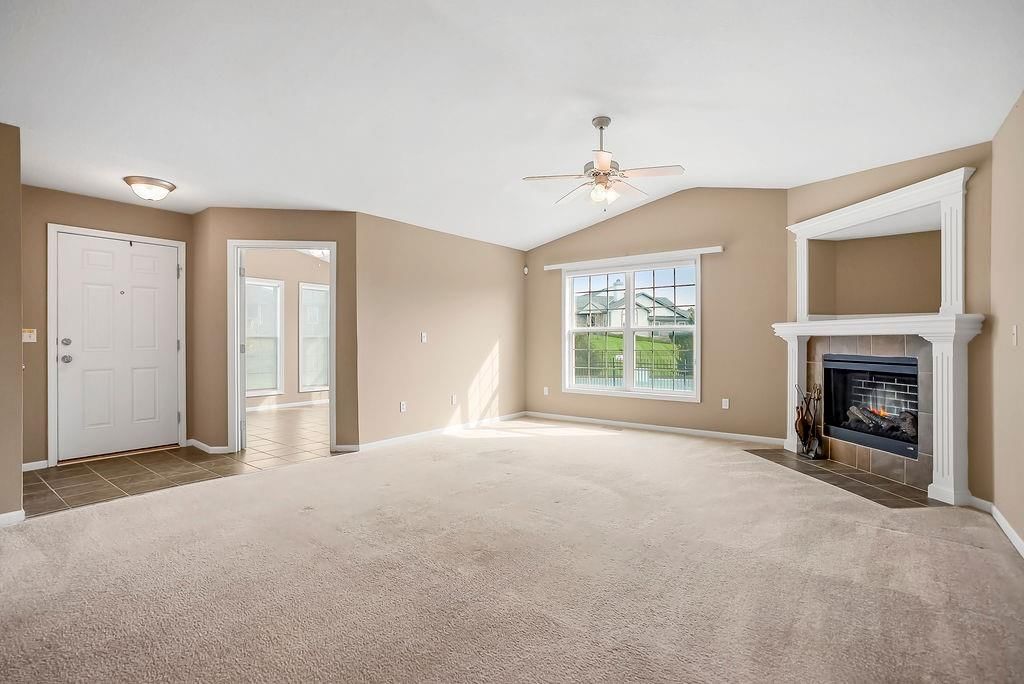 21702 W 119th Terrace — photo 4