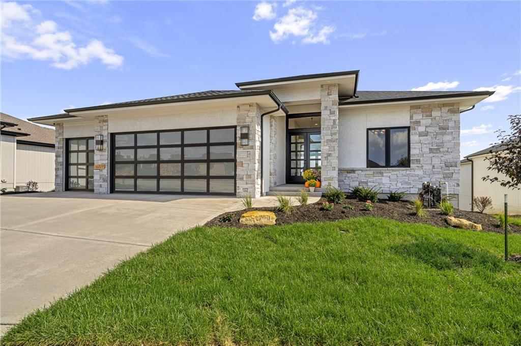 11227 S Sunray Drive — photo 4