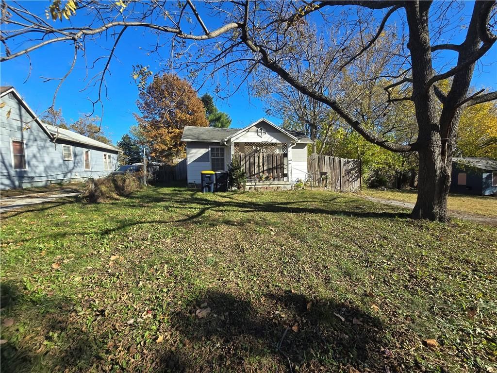 8315 Brooklyn Avenue, Kansas City, MO