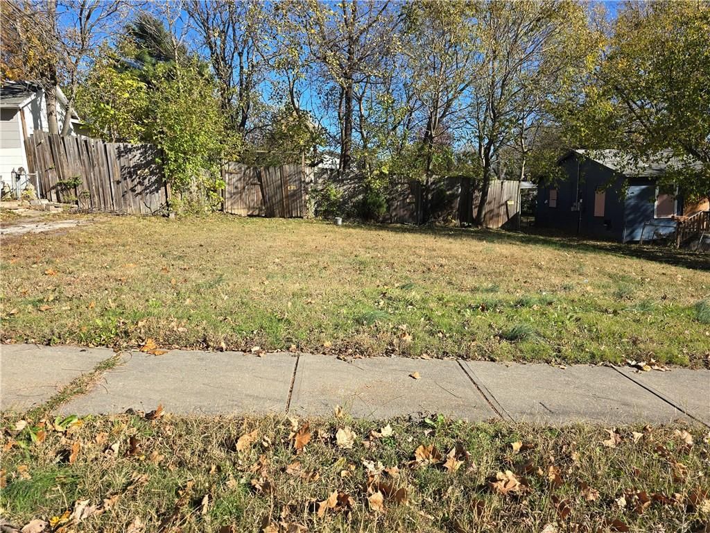 8315 Brooklyn Avenue — photo 3