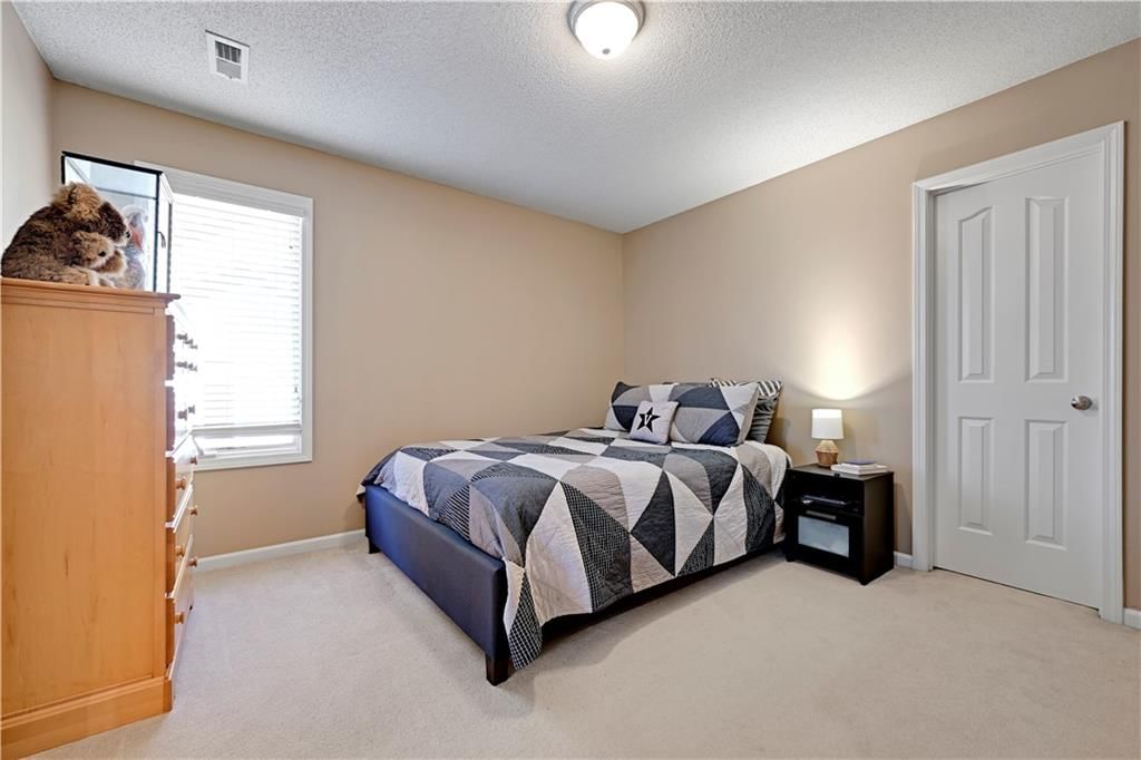 16241 Birch Street — photo 34