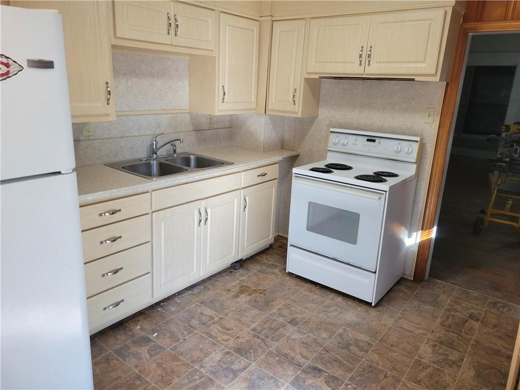 508 S Huttig Avenue — photo 2