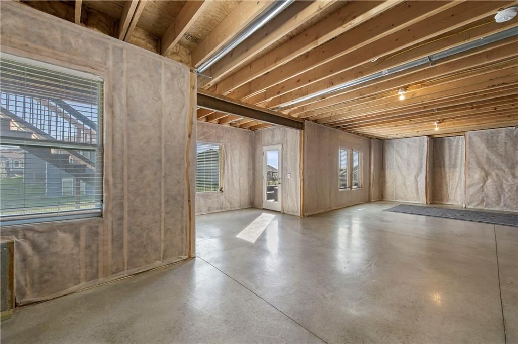 7613 N Tullis Avenue — photo 47