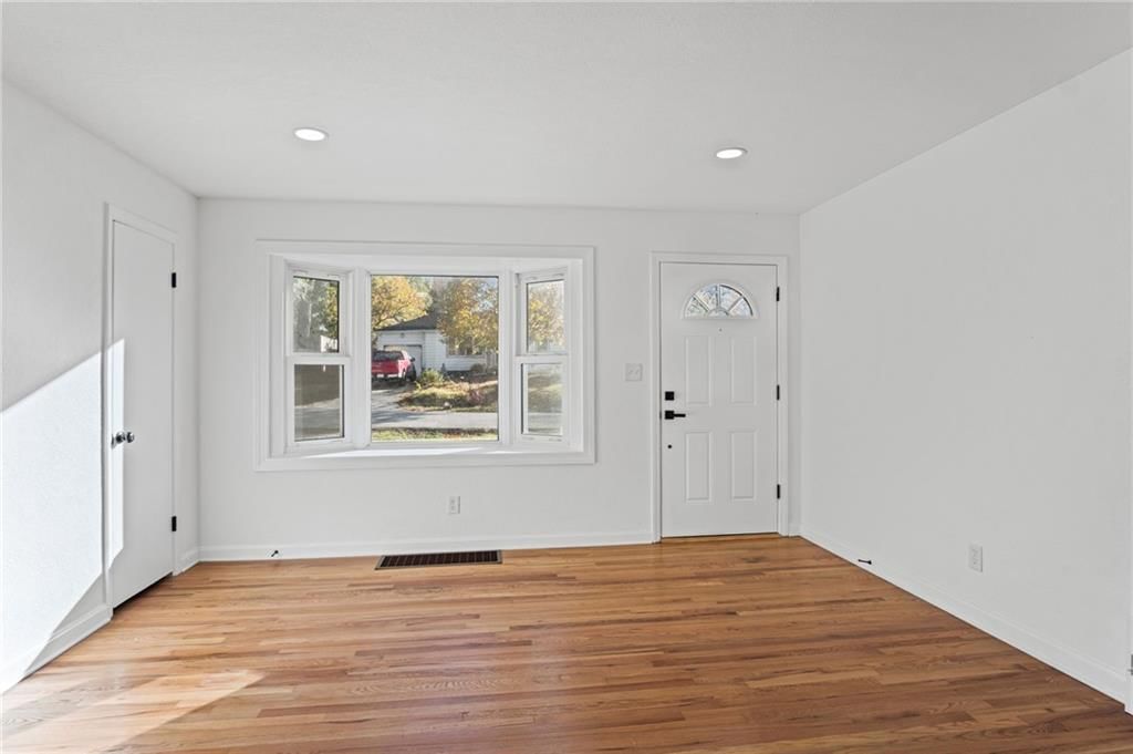 6400 Kentucky Avenue — photo 4
