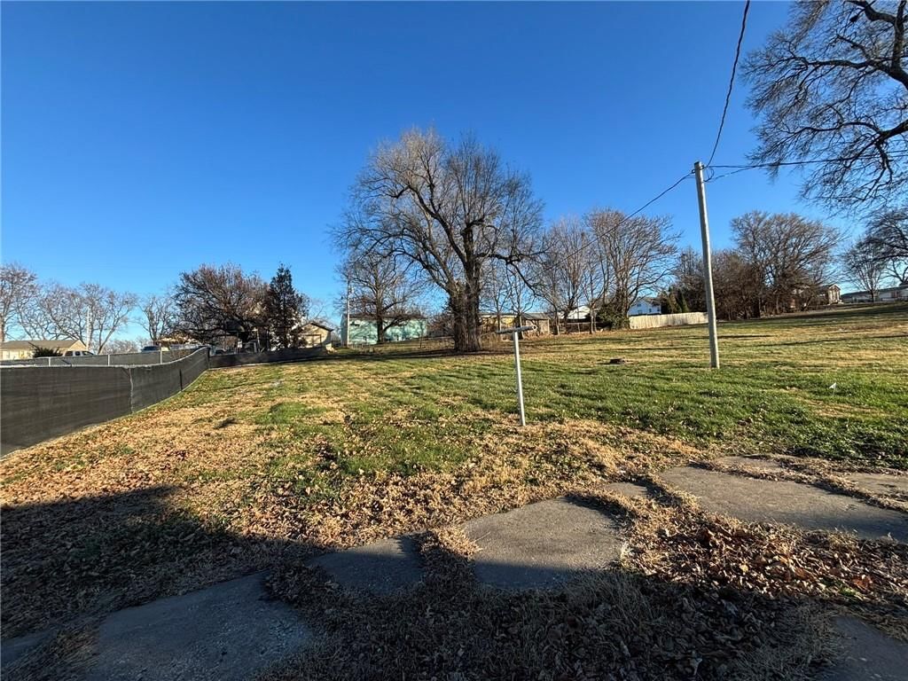 825 Trevillian Drive — photo 22