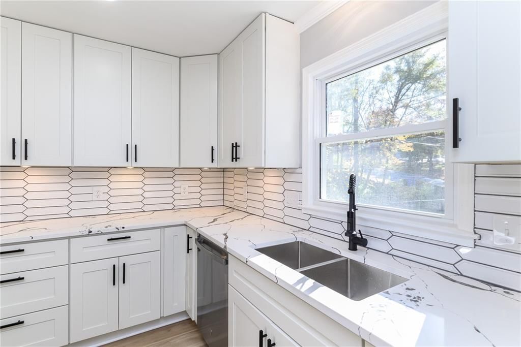 10235 W 70th Street — photo 13