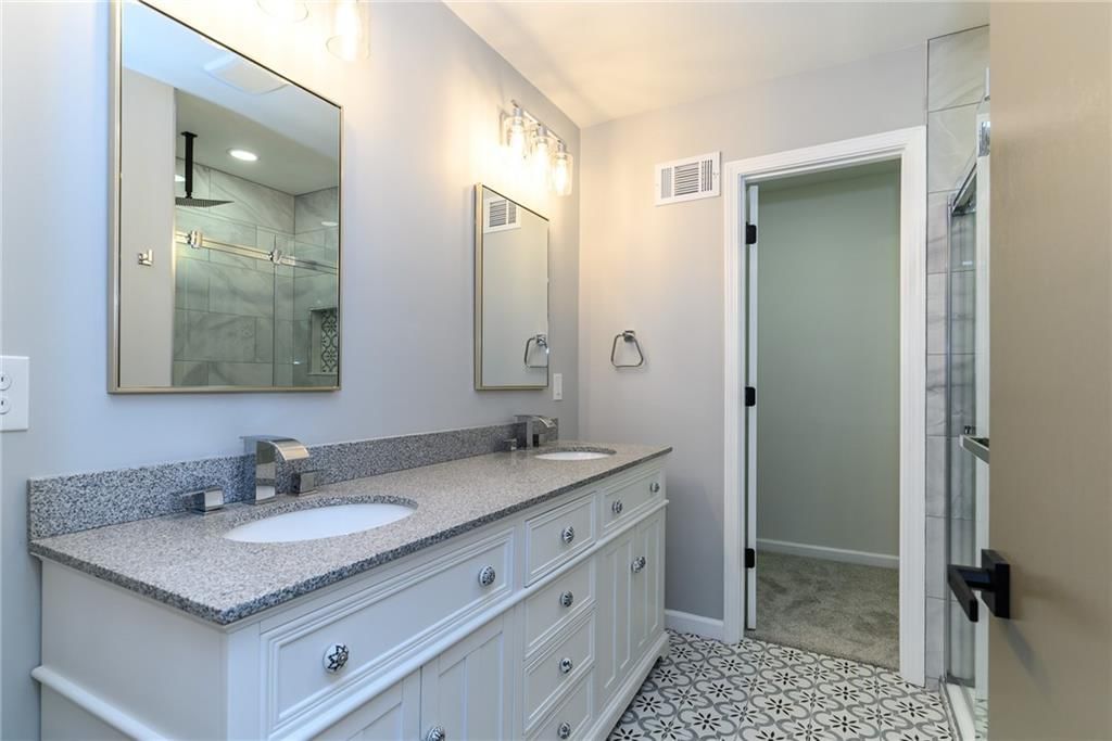 10235 W 70th Street — photo 24