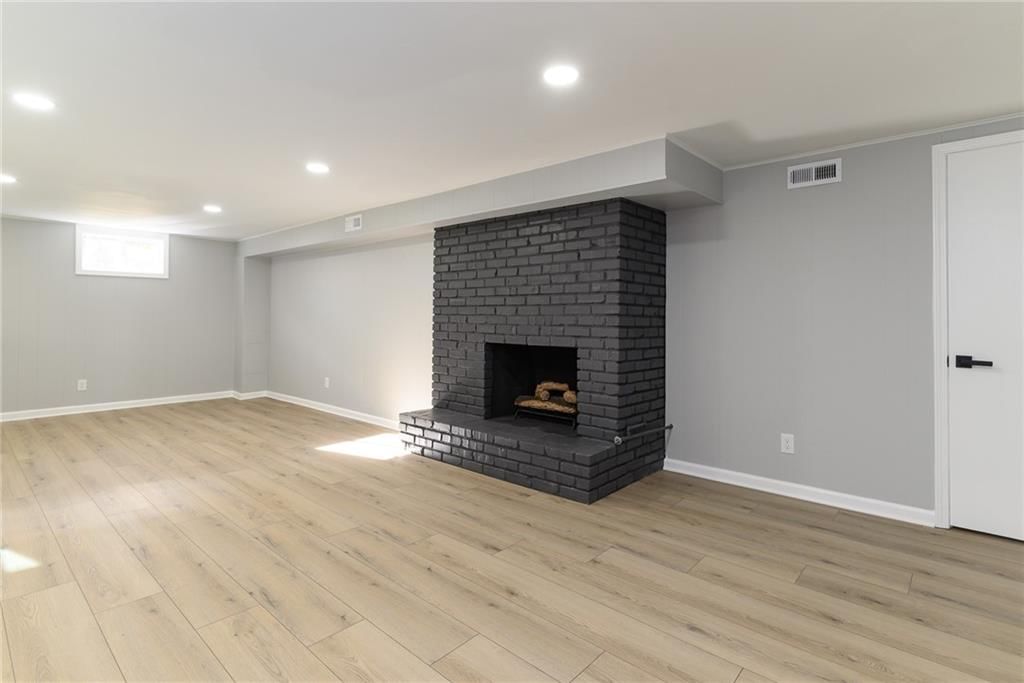 10235 W 70th Street — photo 31