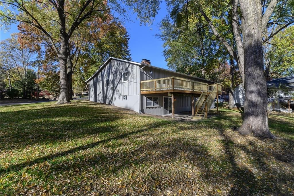 10235 W 70th Street — photo 40