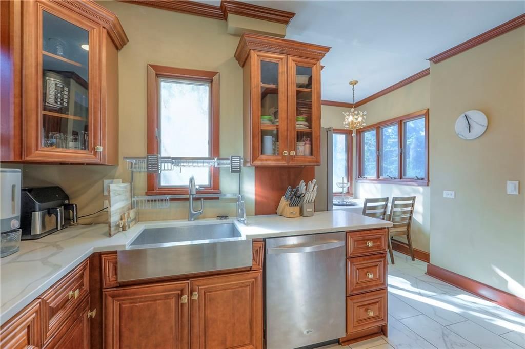 943 W 33rd Terrace — photo 15