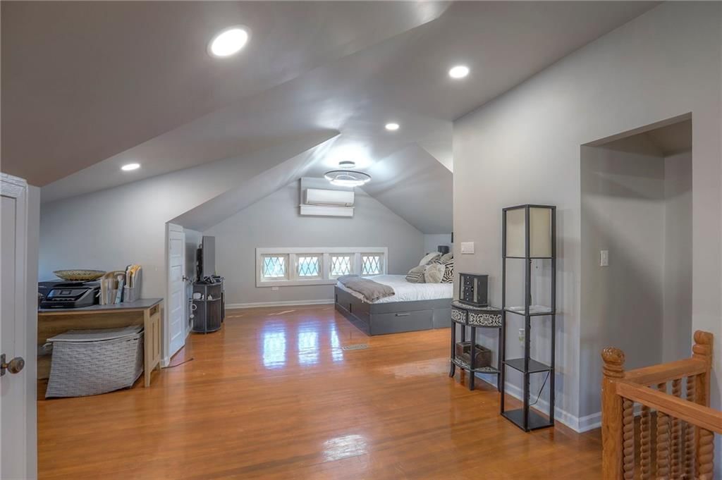 943 W 33rd Terrace — photo 30