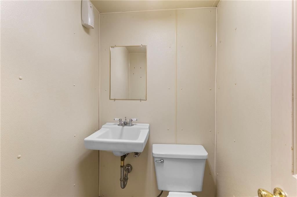 10004 E 63rd Street — photo 27