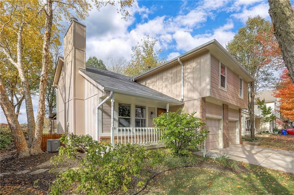 11822 Oakmont Street — photo 2