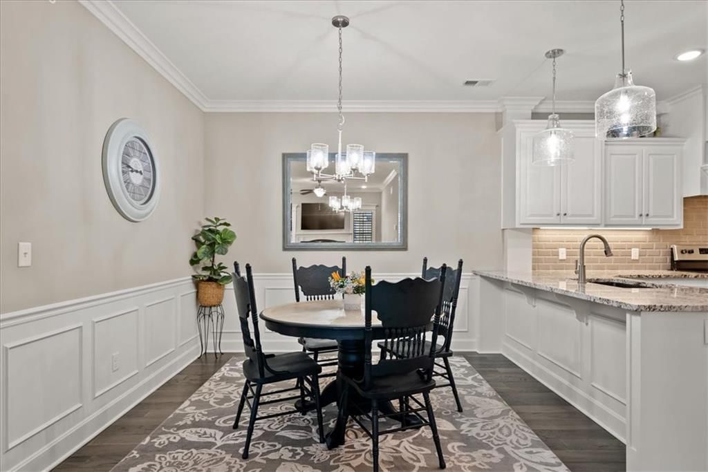15908 Fontana Street — photo 3