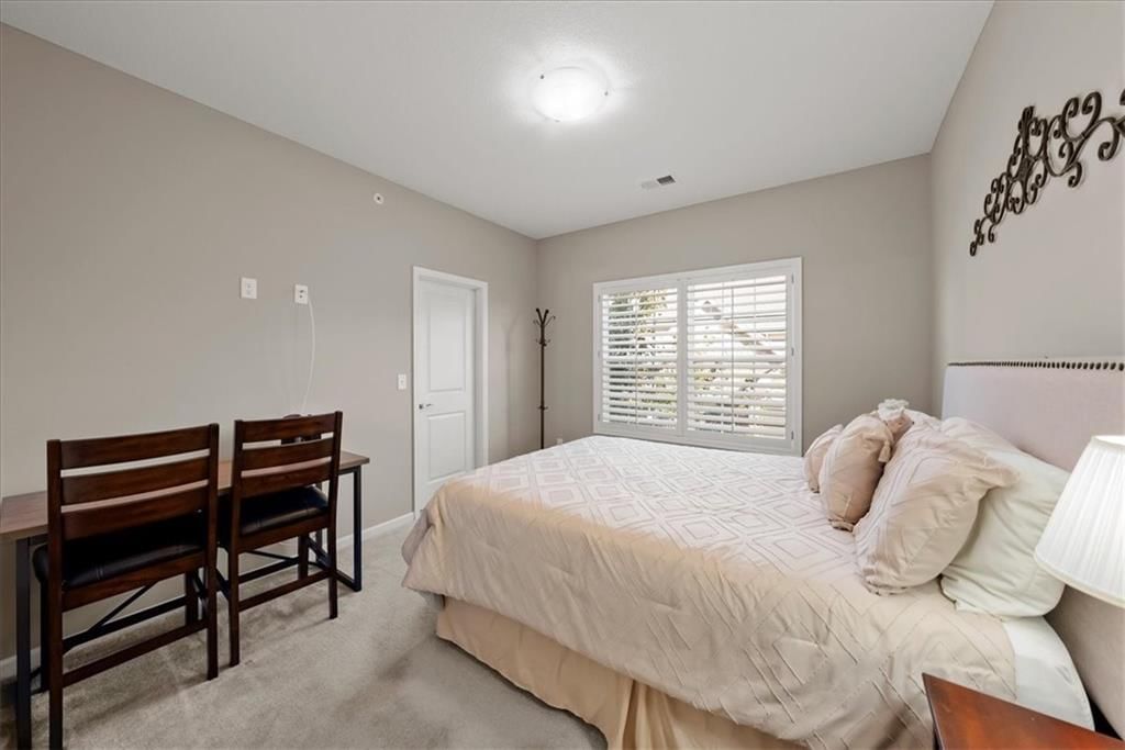 15908 Fontana Street — photo 20