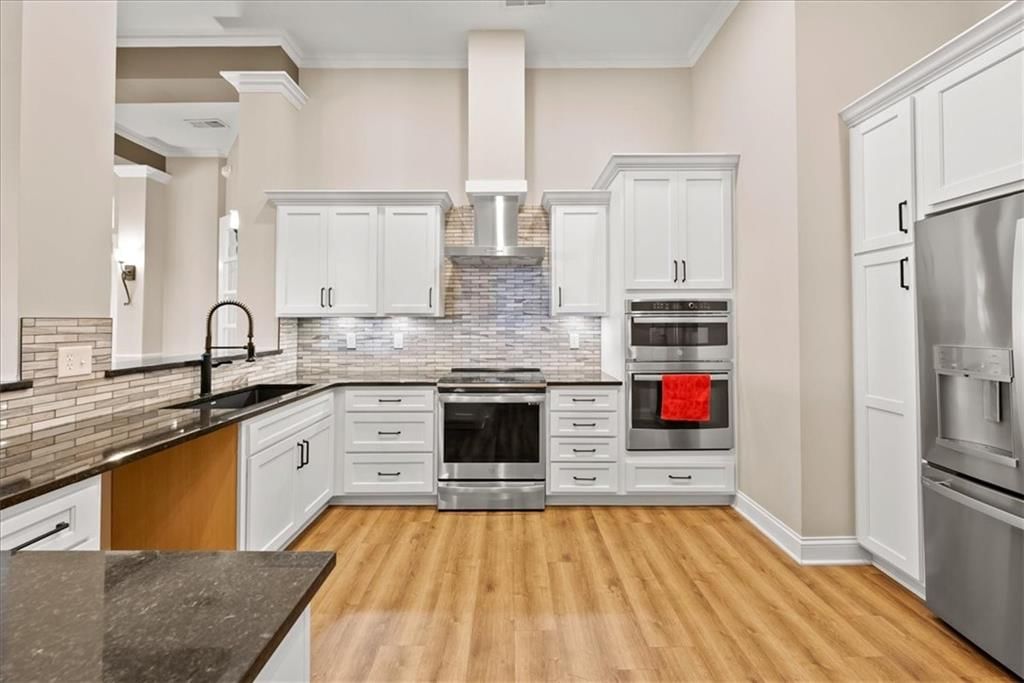 15908 Fontana Street — photo 28