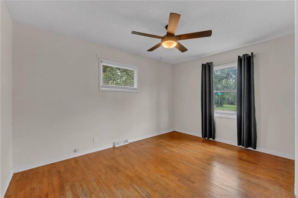 1620 W 20th Terrace — photo 12