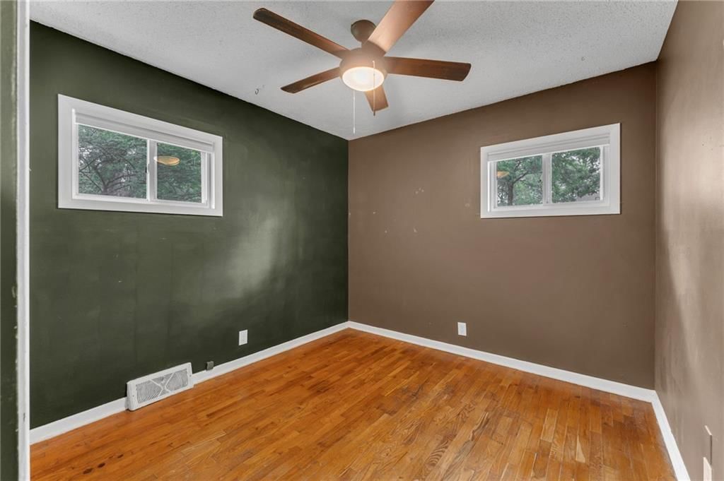 1620 W 20th Terrace — photo 14